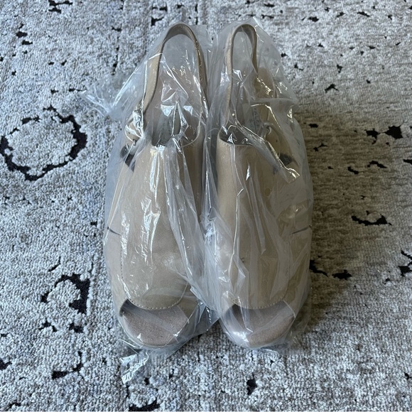 Valerie Steven’s Heels - Picture 3 of 6